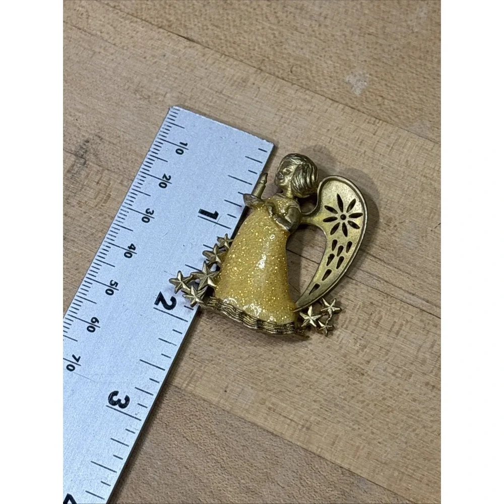 Vintage ESTARL Angel Brooch Yellow Glitter Enamel Gold Tone Pin 2002–2006